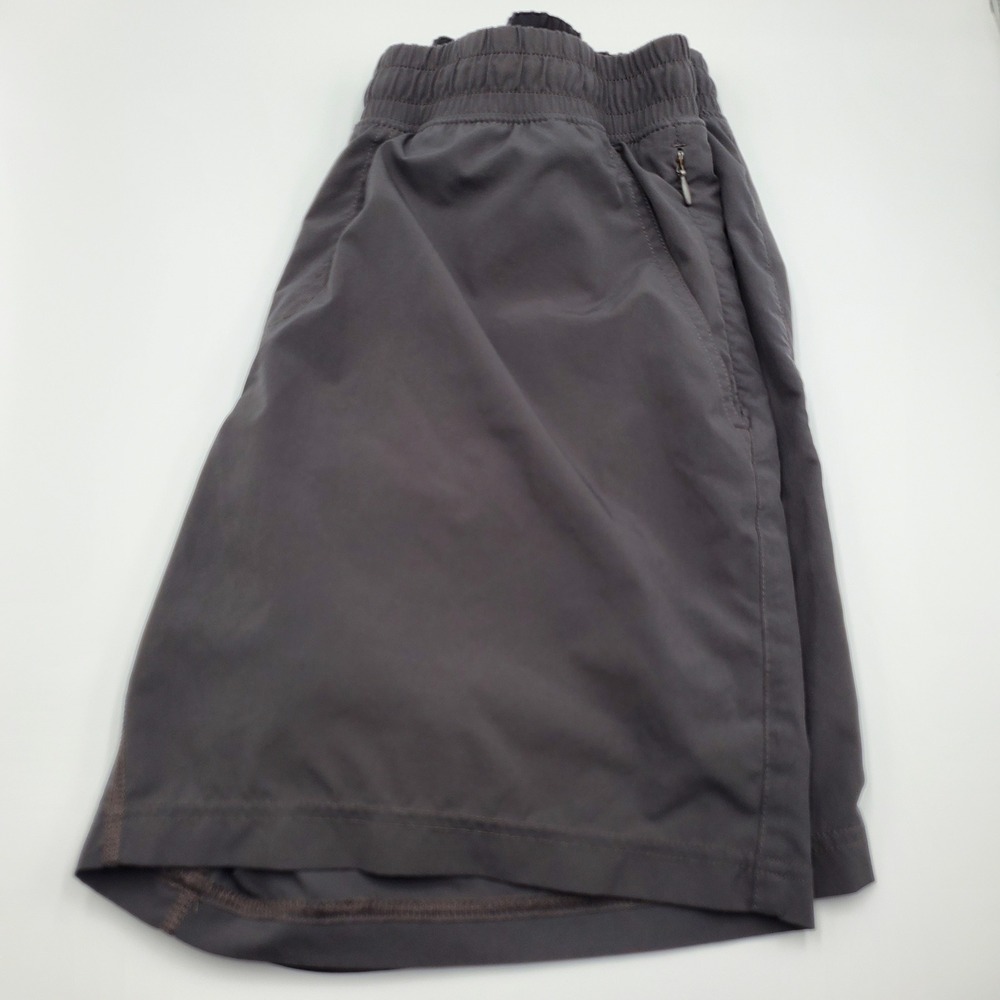 Rhone Mako Mens Gray Athletic Training Gym Shorts Size Medium Flaw